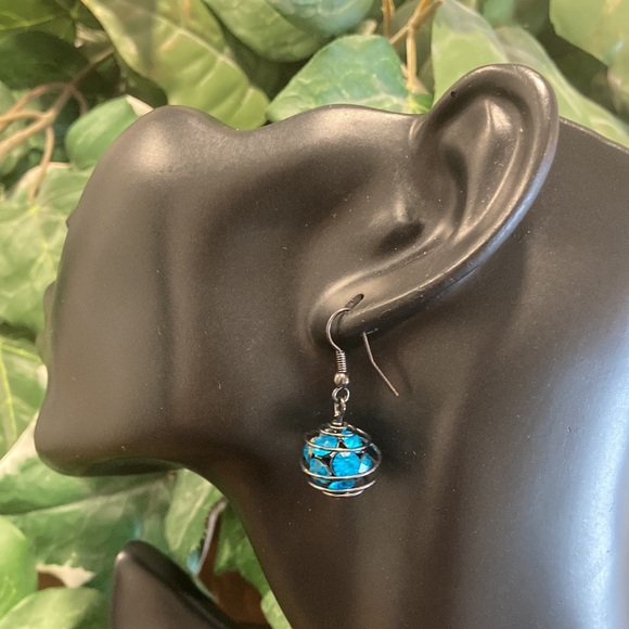 NWOT - Bright Turquoise Blue Multi-Crystal Spiral Cage Hanging Pierced Earrings - Picture 2 of 6